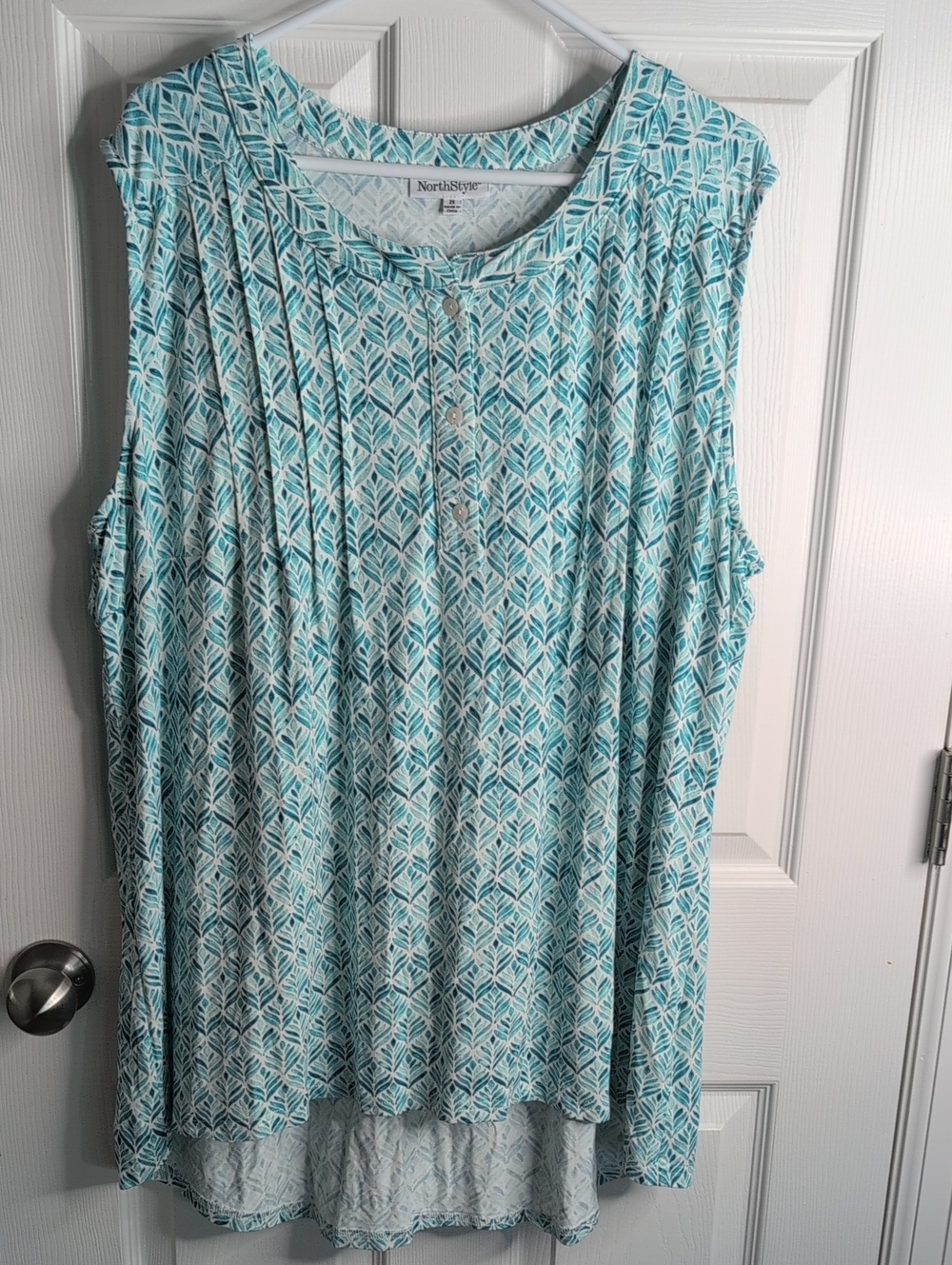 NorthStyle Mint Leaf-Print Sleeveless Camisole Size 2X